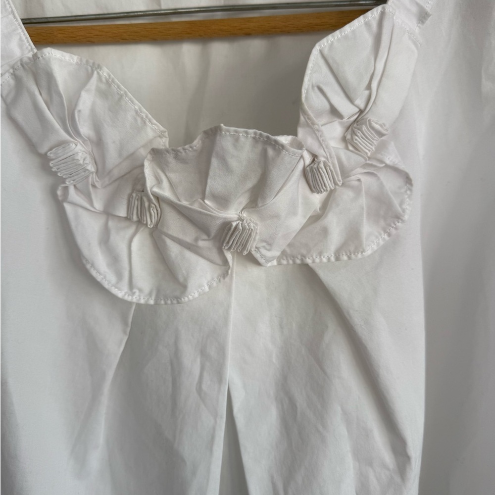 Talbots White Cotton Top size M with detailed neckline - Picture 2 of 5